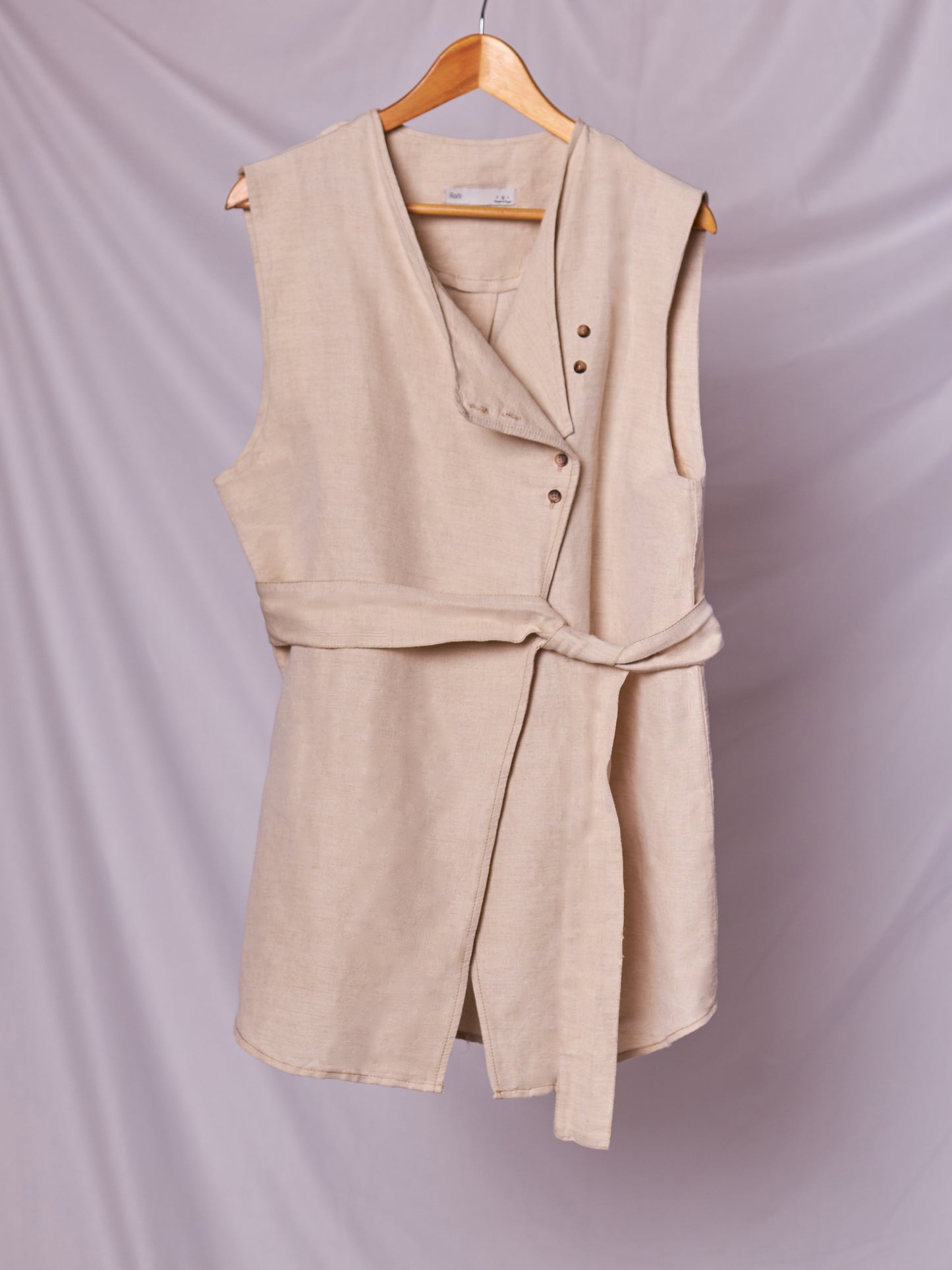 Aura Linen Vest in Beige